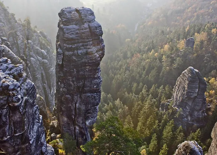 Design Altstadt Am Markt Mit Parkplatz Pirna